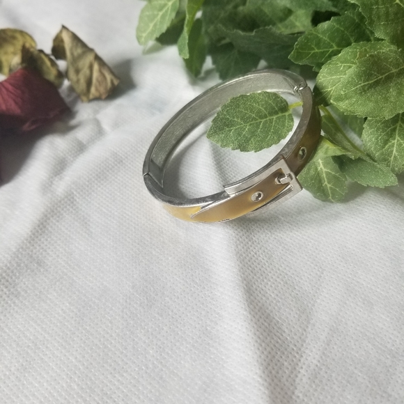 Womens Bracelet - Picture 3 of 7